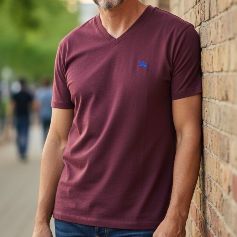 Burberry London England Mens V-Neck T-Shirt Burgundy Blue EKD Logo Large